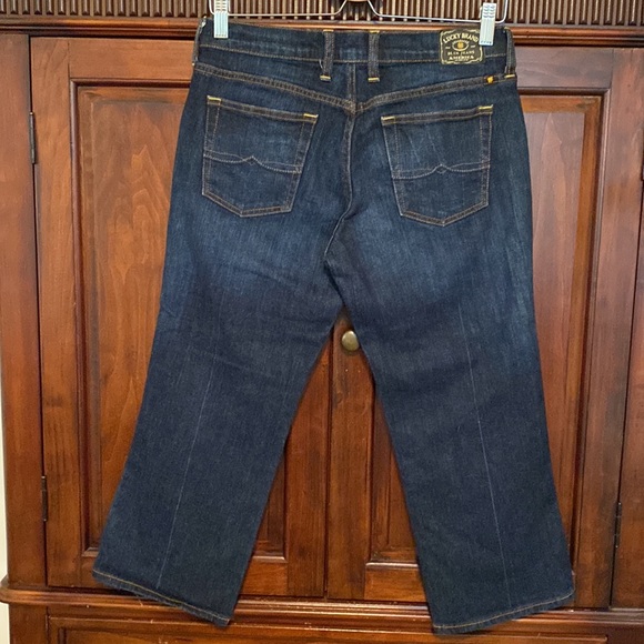 Lucky Brand Danville Classic Rider Crop in Tie Breaker dark wash Size 28 - Picture 3 of 16